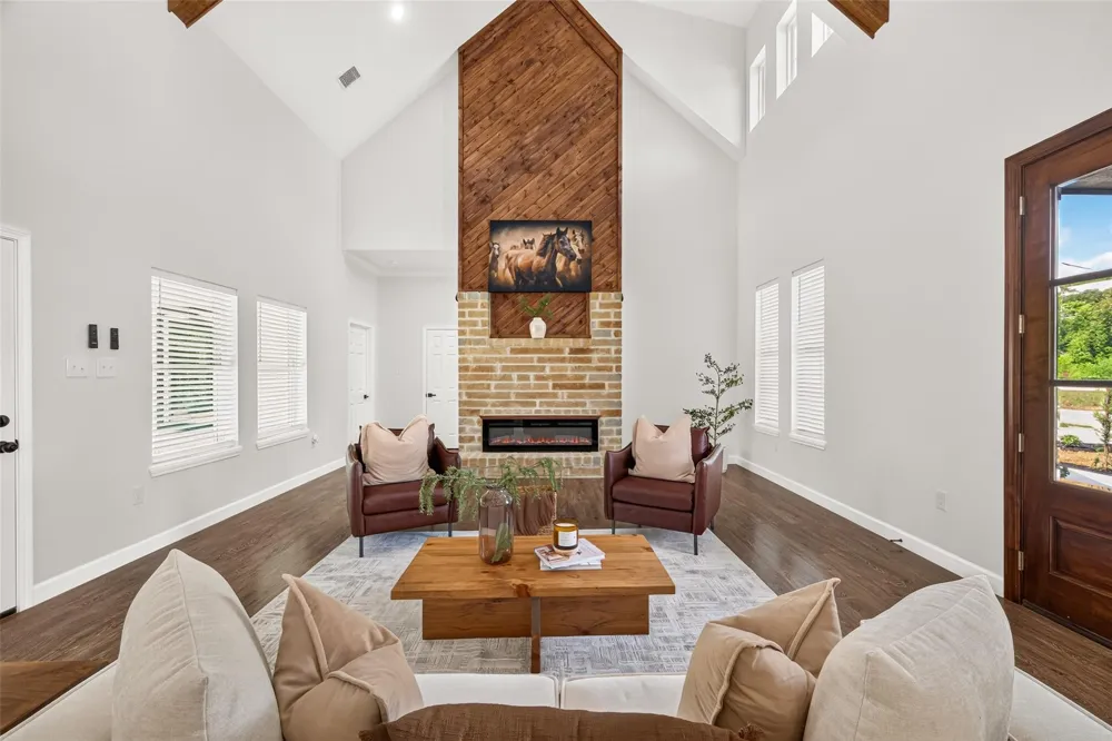 170 County Road 37301 Splendora, TX 77372