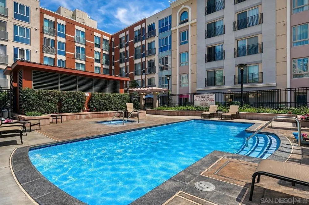 450 Street #6121 San Diego, CA 92101