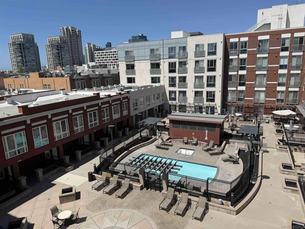450 Street #6121 San Diego, CA 92101