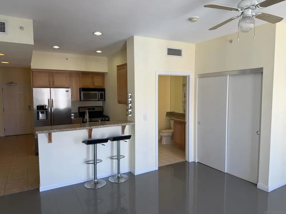 450 Street #6121 San Diego, CA 92101