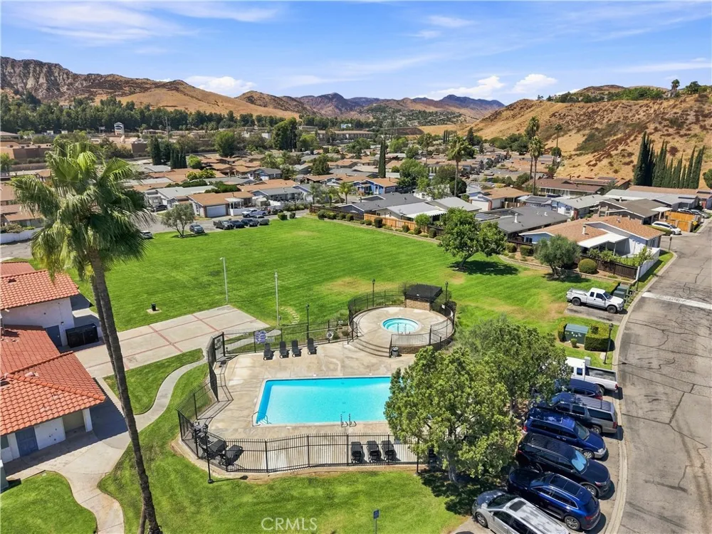 31977 Quartz Lane Castaic, CA 91384