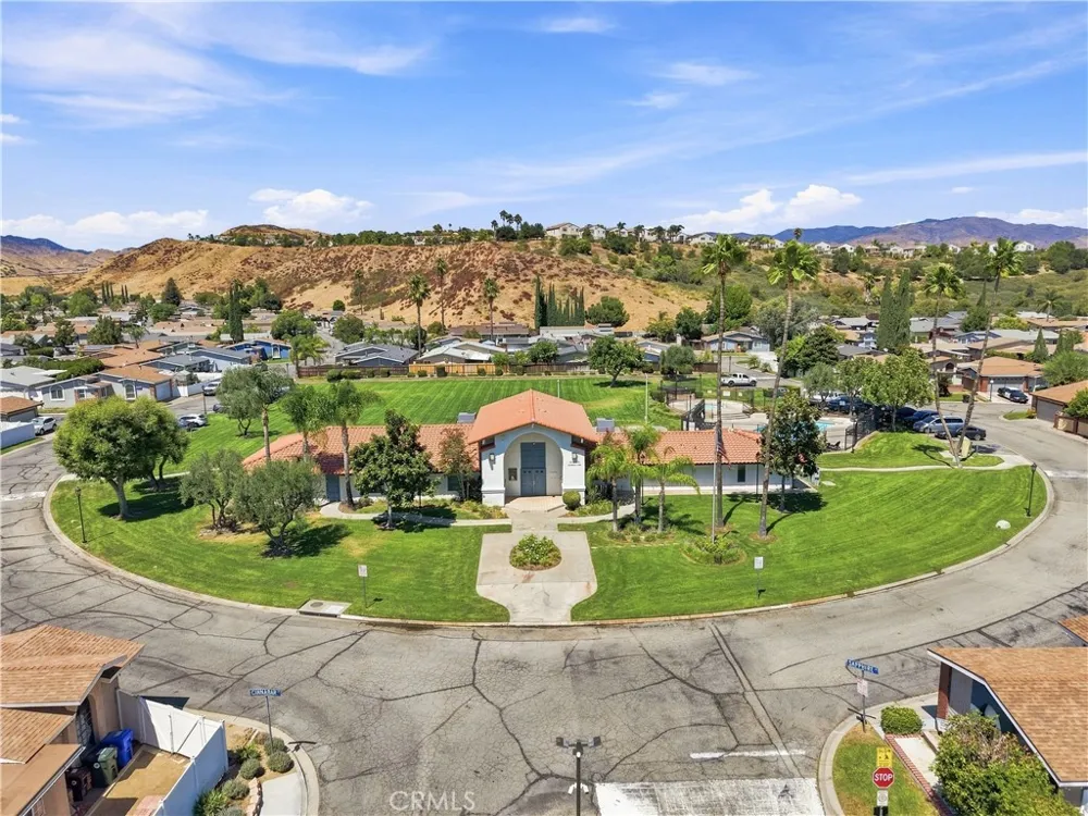 31977 Quartz Lane Castaic, CA 91384