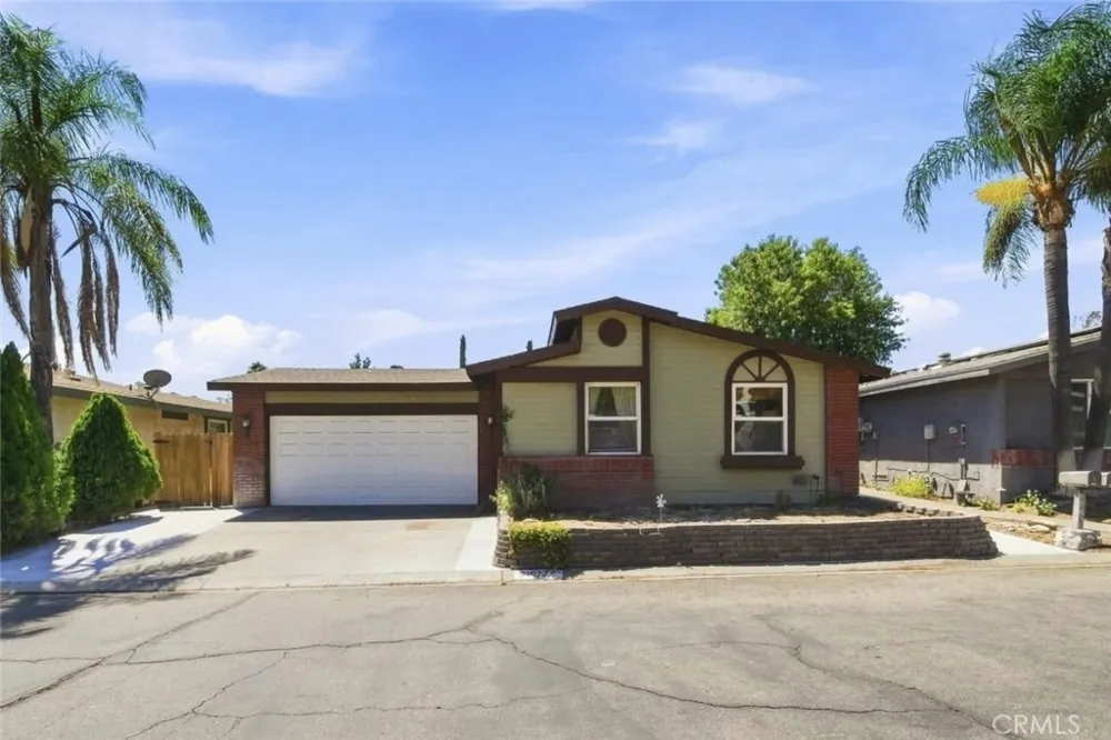 31977 Quartz Lane Castaic, CA 91384