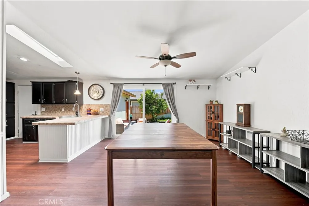 31977 Quartz Lane Castaic, CA 91384