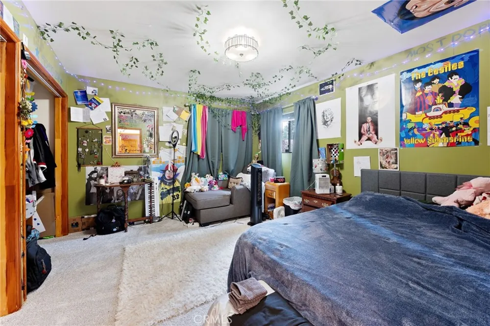 54025 Pine Crest Idyllwild, CA 92549