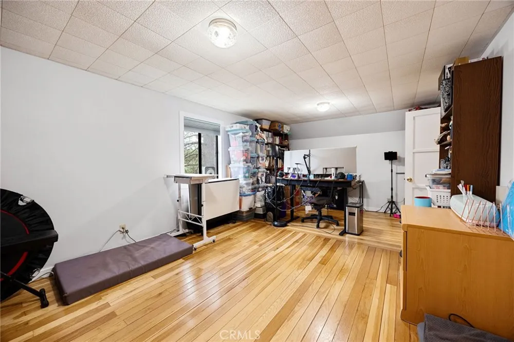 54025 Pine Crest Idyllwild, CA 92549