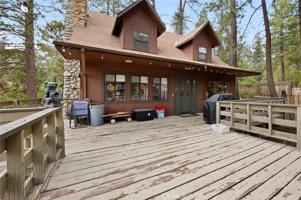 54025 Pine Crest Idyllwild, CA 92549
