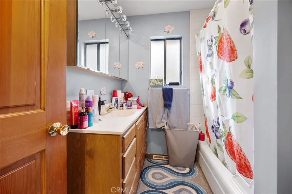 54025 Pine Crest Idyllwild, CA 92549