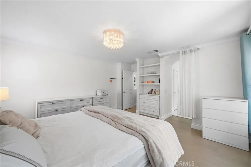 98 Winslow Irvine, CA 92620