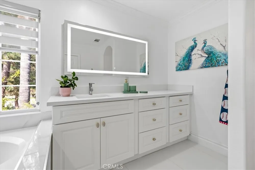 98 Winslow Irvine, CA 92620