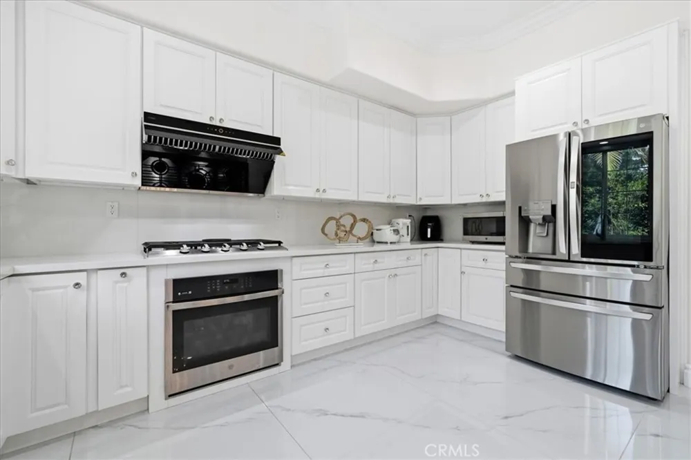 98 Winslow Irvine, CA 92620