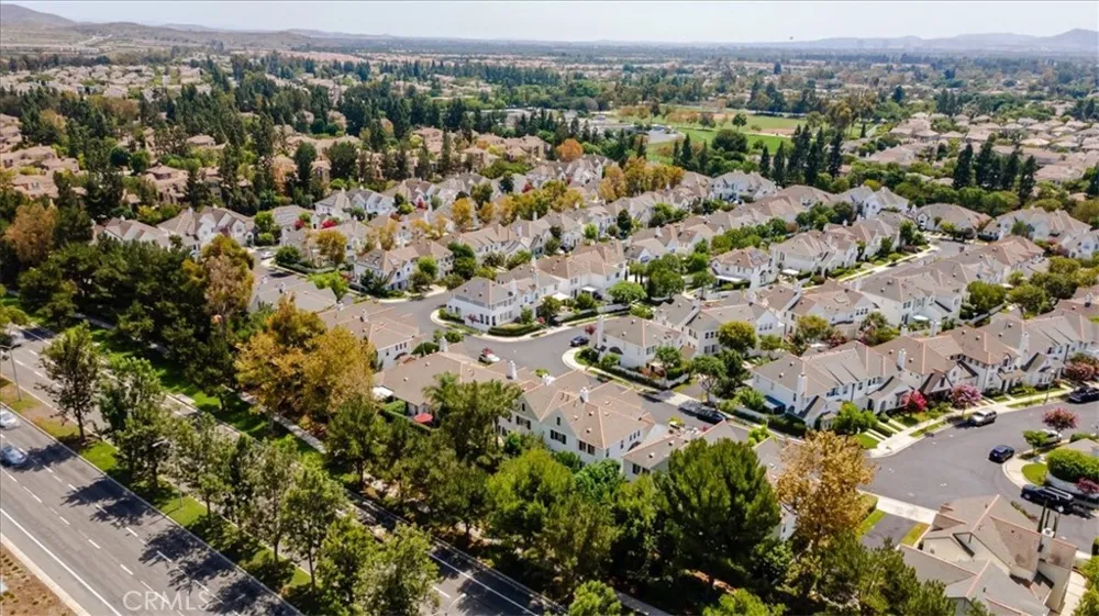 98 Winslow Irvine, CA 92620