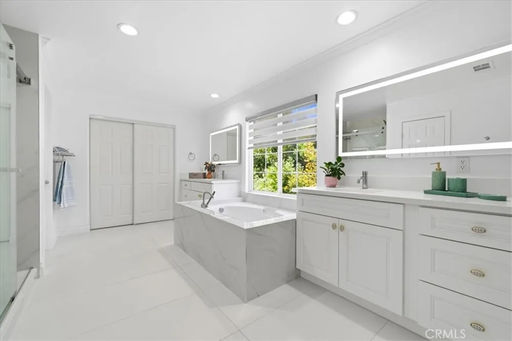 98 Winslow Irvine, CA 92620