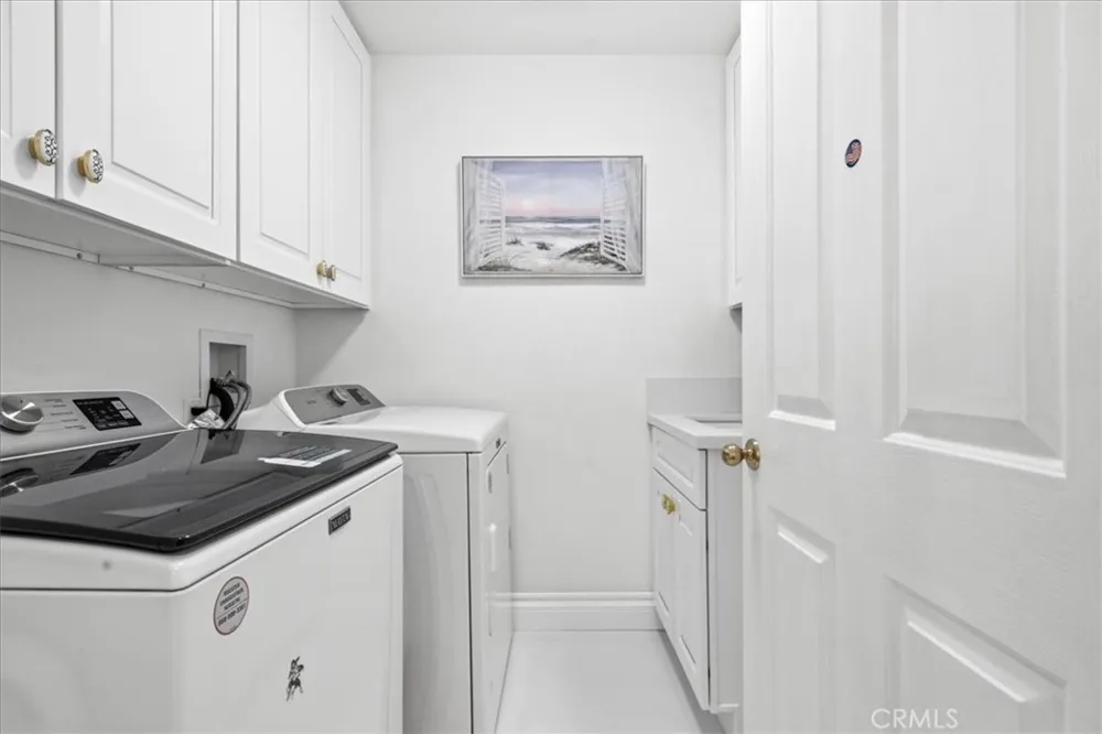 98 Winslow Irvine, CA 92620
