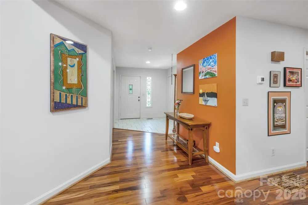 31 Hillcreek Drive Asheville, NC 28804