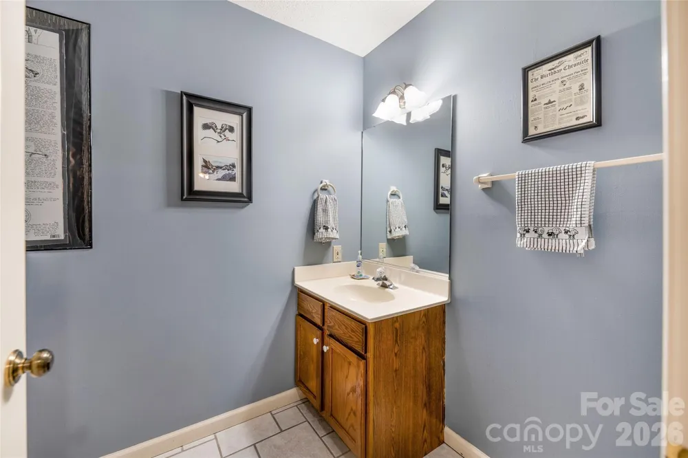 31 Hillcreek Drive Asheville, NC 28804