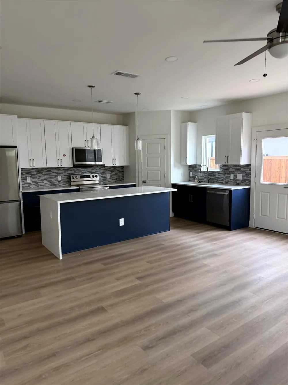 7306 Rubio Place Dallas, TX 75235