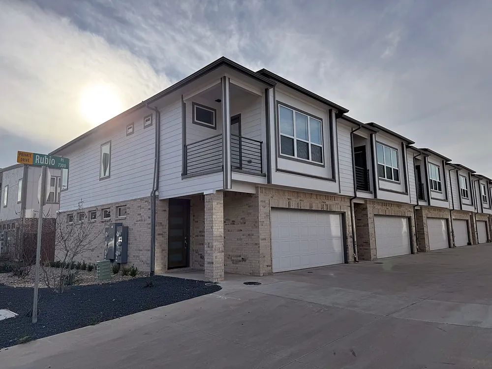 7306 Rubio Place Dallas, TX 75235