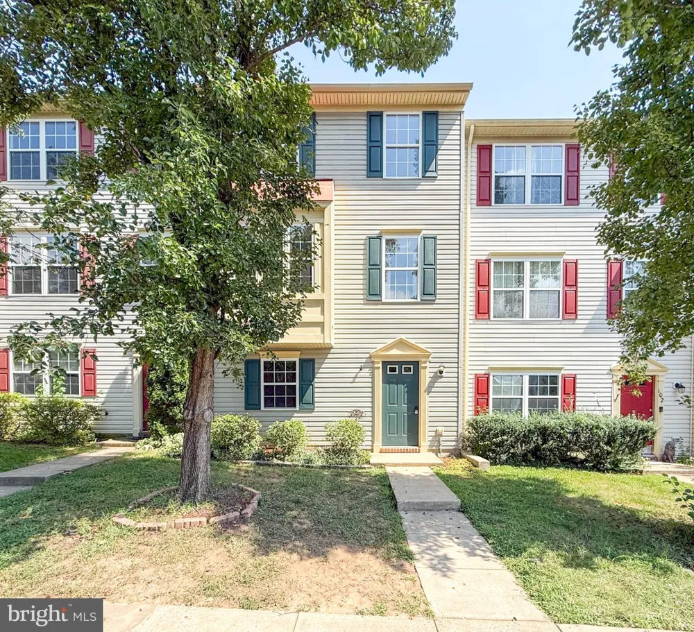 104 CHARLES STREET Fredericksburg, VA 22405
