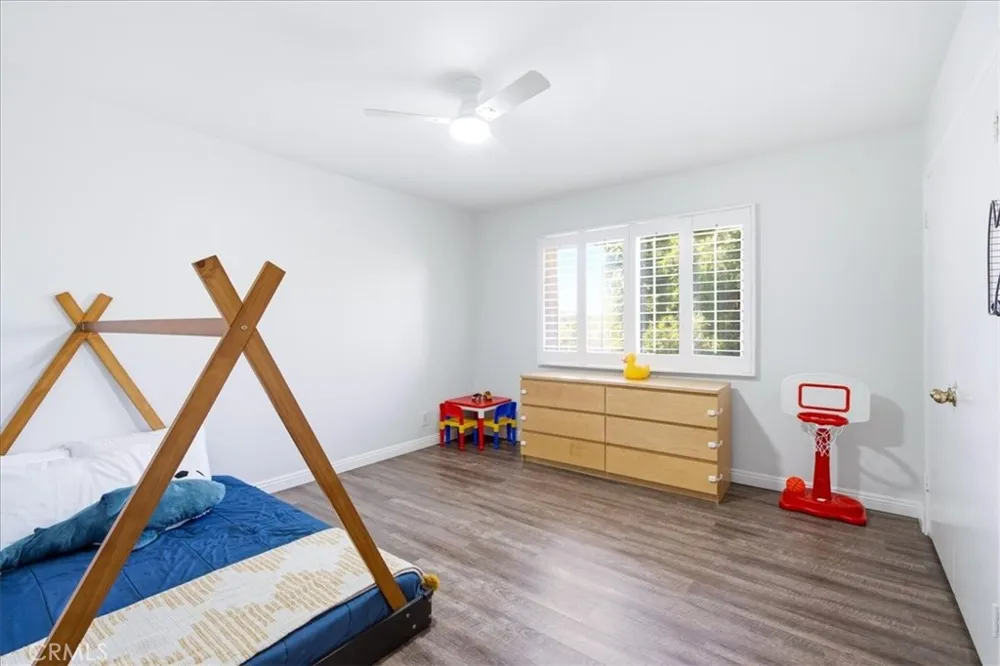 836 S Greengrove Orange, CA 92866