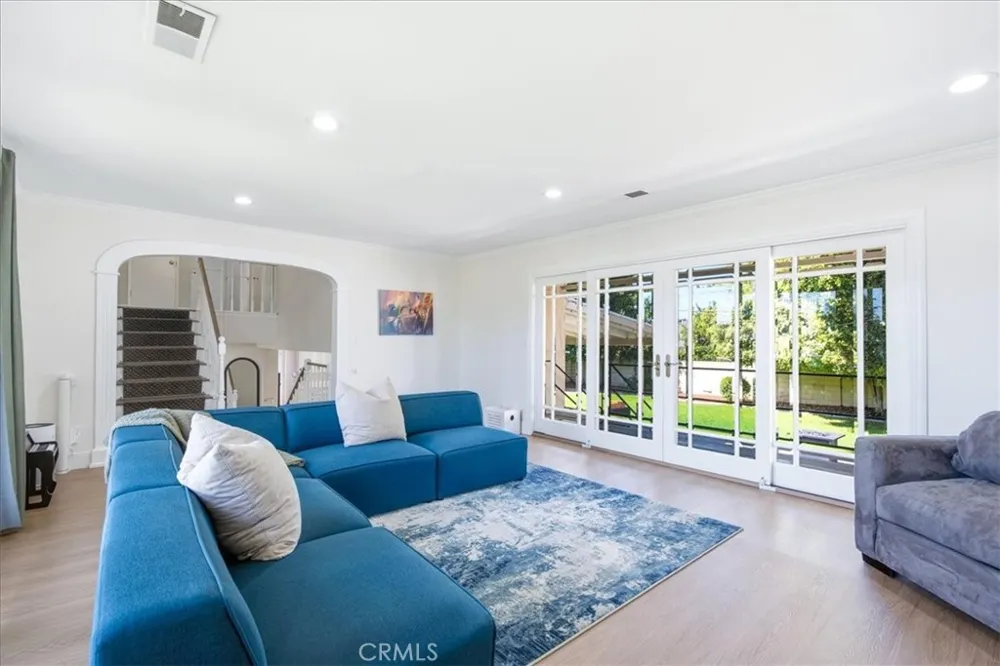 836 S Greengrove Orange, CA 92866