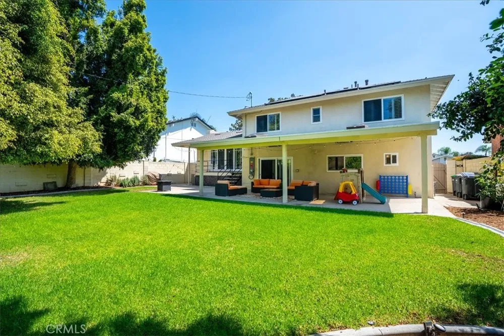 836 S Greengrove Orange, CA 92866