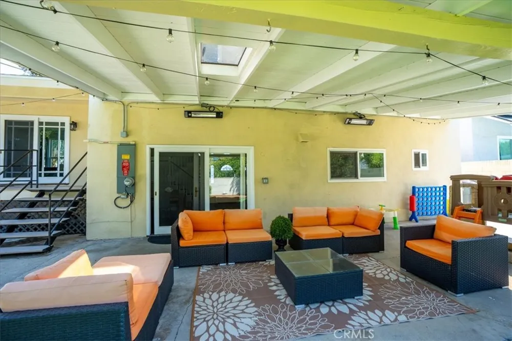 836 S Greengrove Orange, CA 92866