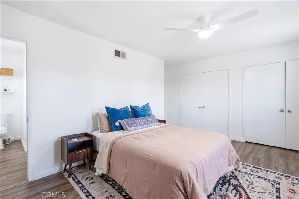836 S Greengrove Orange, CA 92866