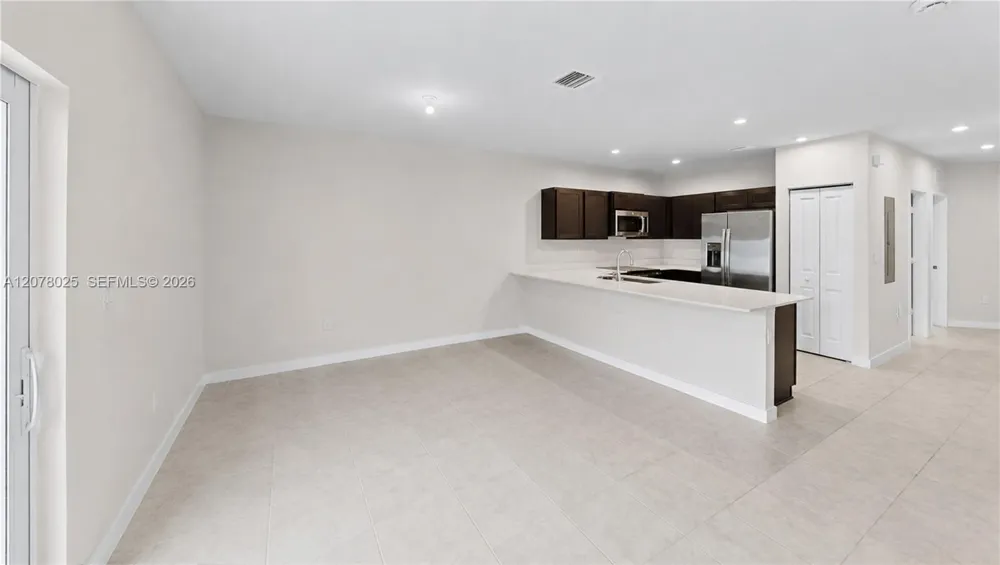389 NW 10th Ct Florida City, FL 33034