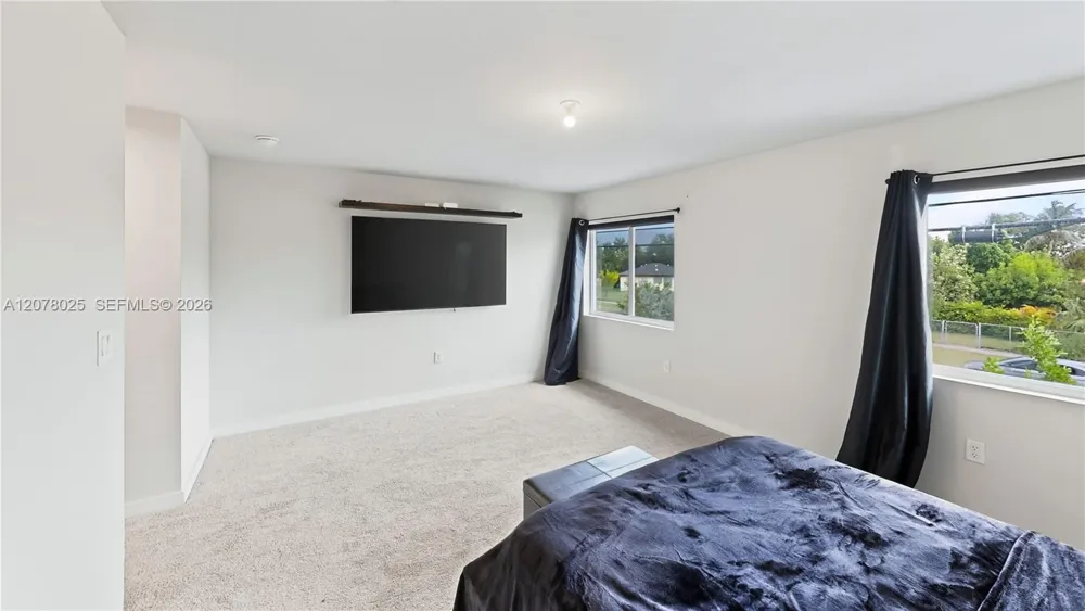 389 NW 10th Ct Florida City, FL 33034