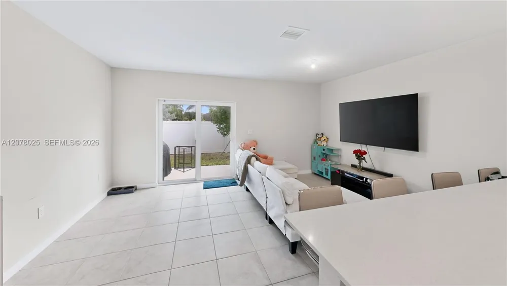 389 NW 10th Ct Florida City, FL 33034
