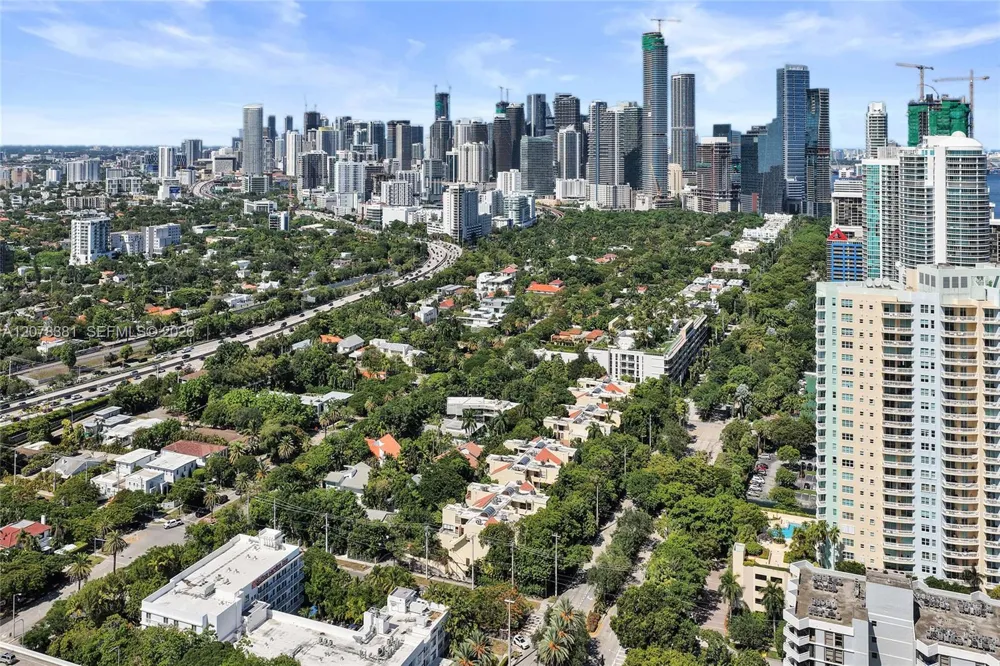 2420 Brickell Ave #108B Miami, FL 33129