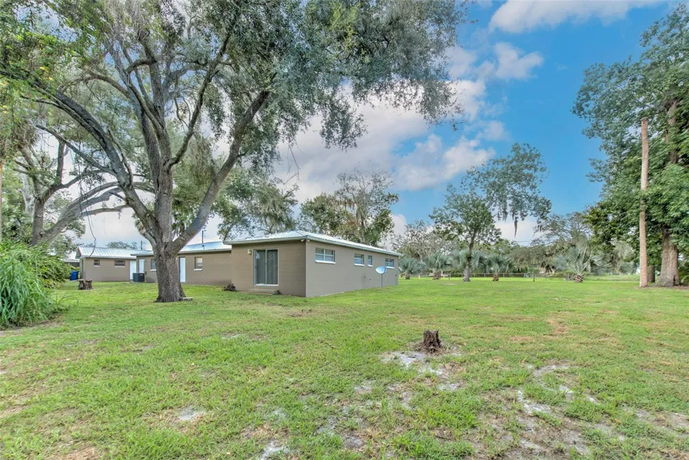 8825 COBB ROAD Riverview, FL 33578