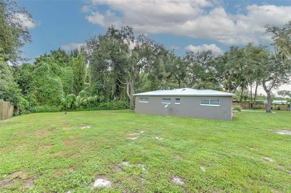 8825 COBB ROAD Riverview, FL 33578