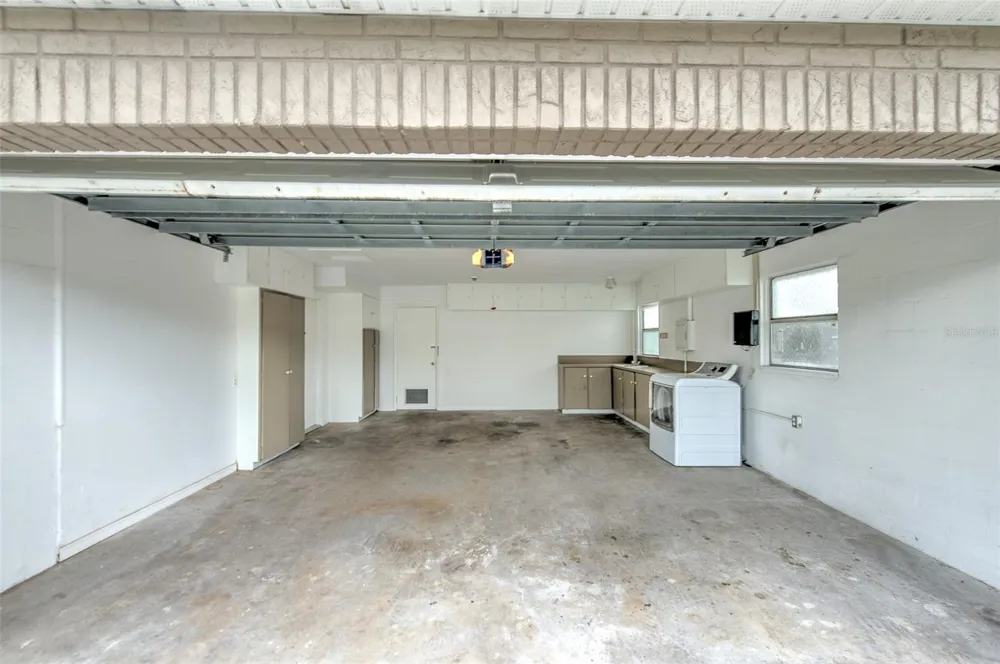 8825 COBB ROAD Riverview, FL 33578