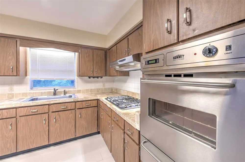 8825 COBB ROAD Riverview, FL 33578
