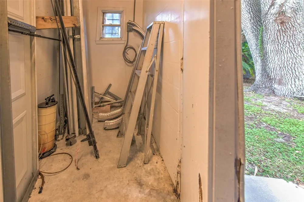 8825 COBB ROAD Riverview, FL 33578