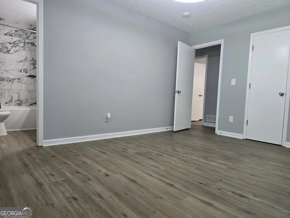 2066 Brook Valley CT Jonesboro, GA 30236