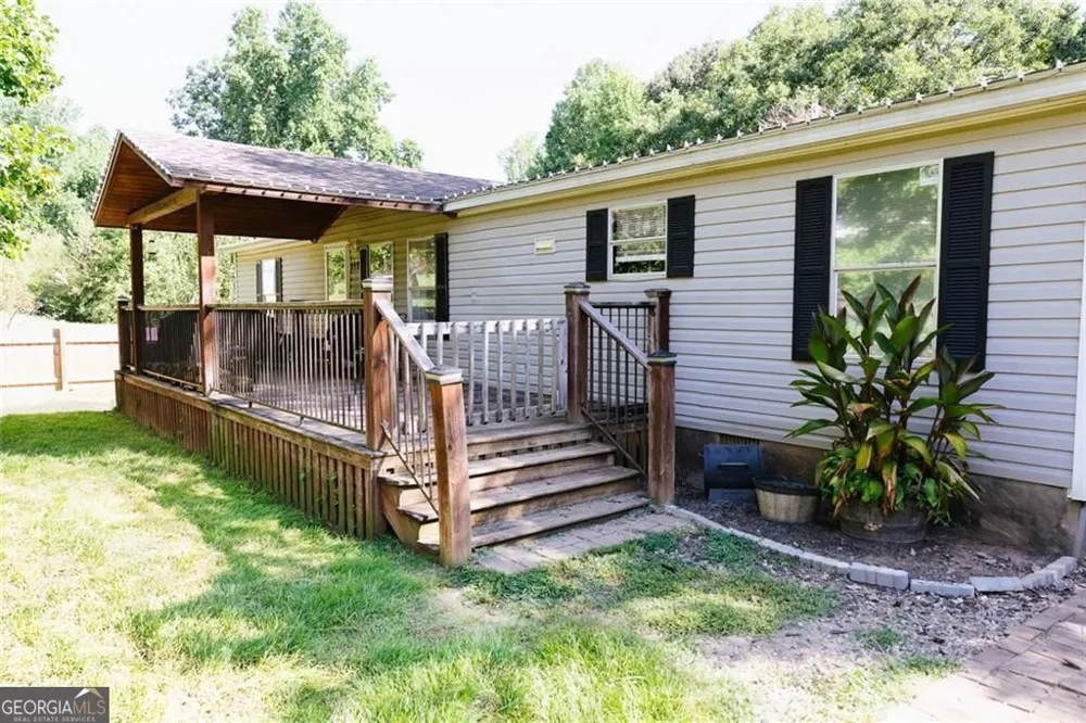 112 Center Grove Drive DR Cleveland, GA 30528