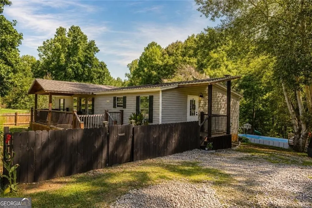 112 Center Grove Drive DR Cleveland, GA 30528