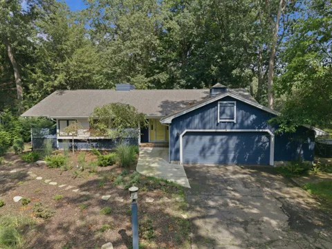 4089 Birchmont Trail