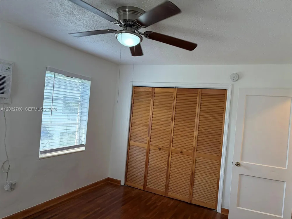 16 Santillane Ave #4 Coral Gables, FL 33134