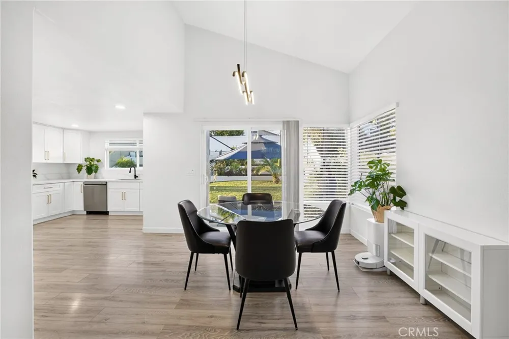 22520 Raspberry Lane Wildomar, CA 92595