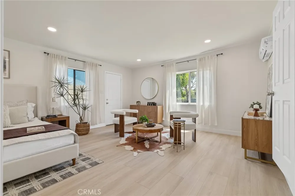 311 E Cummings Lane Long Beach, CA 90805