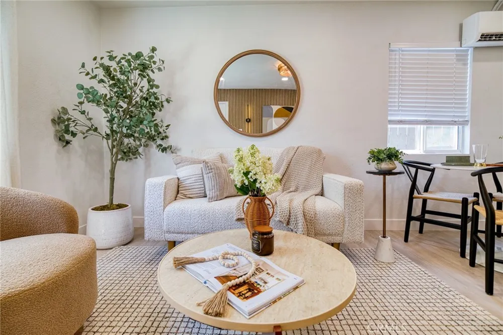 311 E Cummings Lane Long Beach, CA 90805