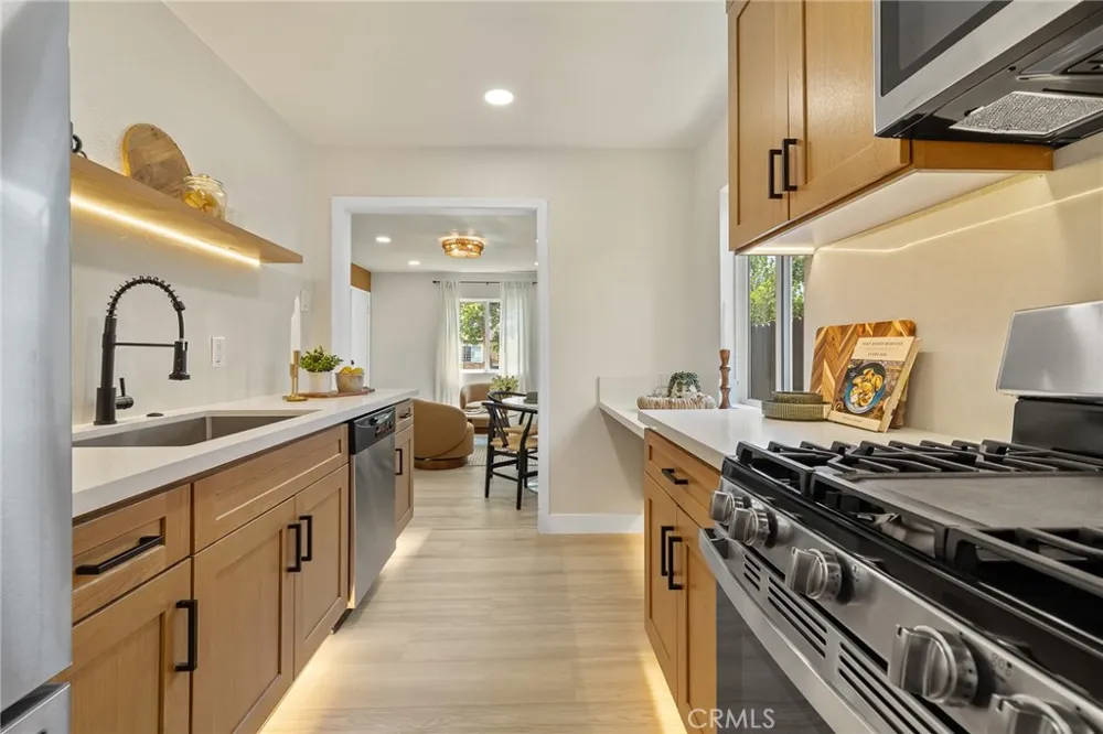 311 E Cummings Lane Long Beach, CA 90805