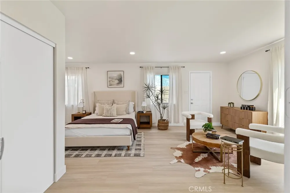 311 E Cummings Lane Long Beach, CA 90805