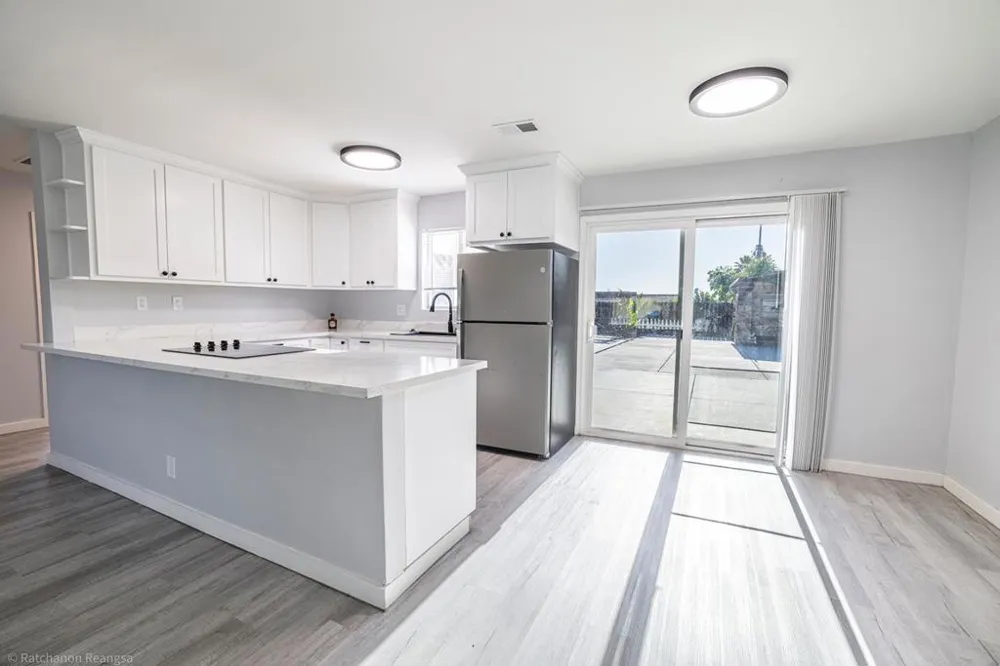 750 El Camino Paraiso Hollister, CA 95023