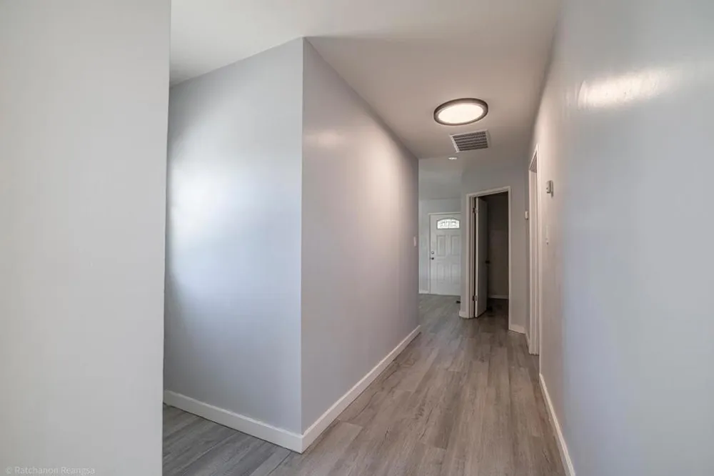 750 El Camino Paraiso Hollister, CA 95023