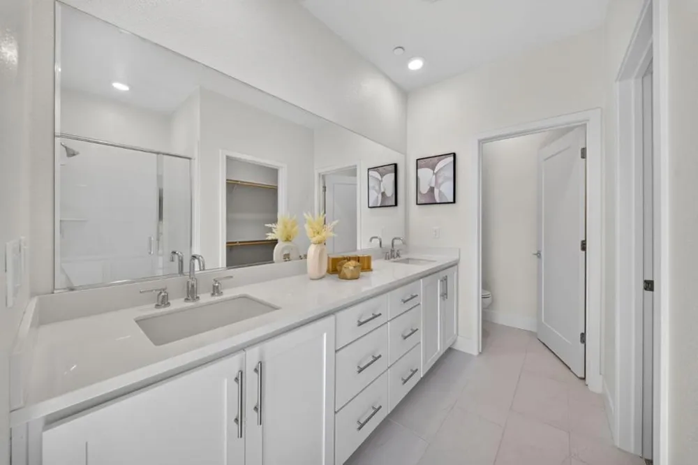 3891 Vanguard #1004 Fremont, CA 94538